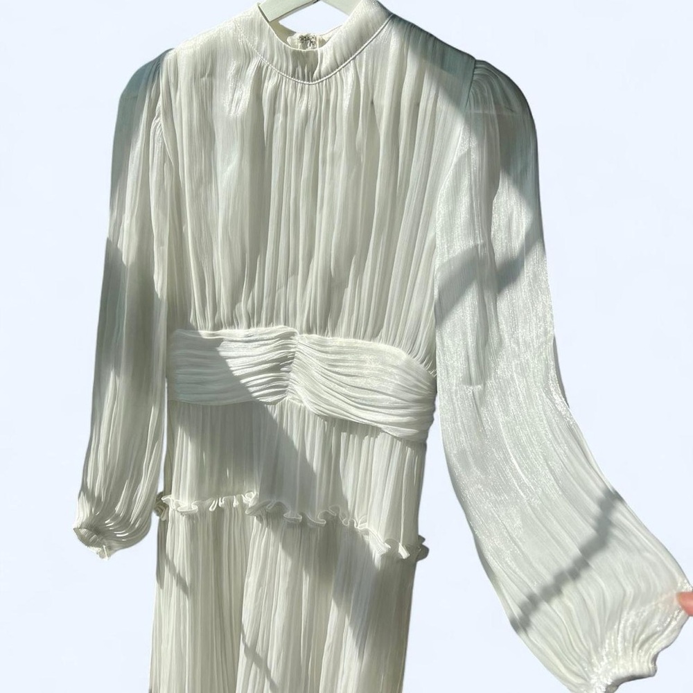 Long Sleeve Ethereal White Pleated Dress – 70s-style Boho Bridal Gown